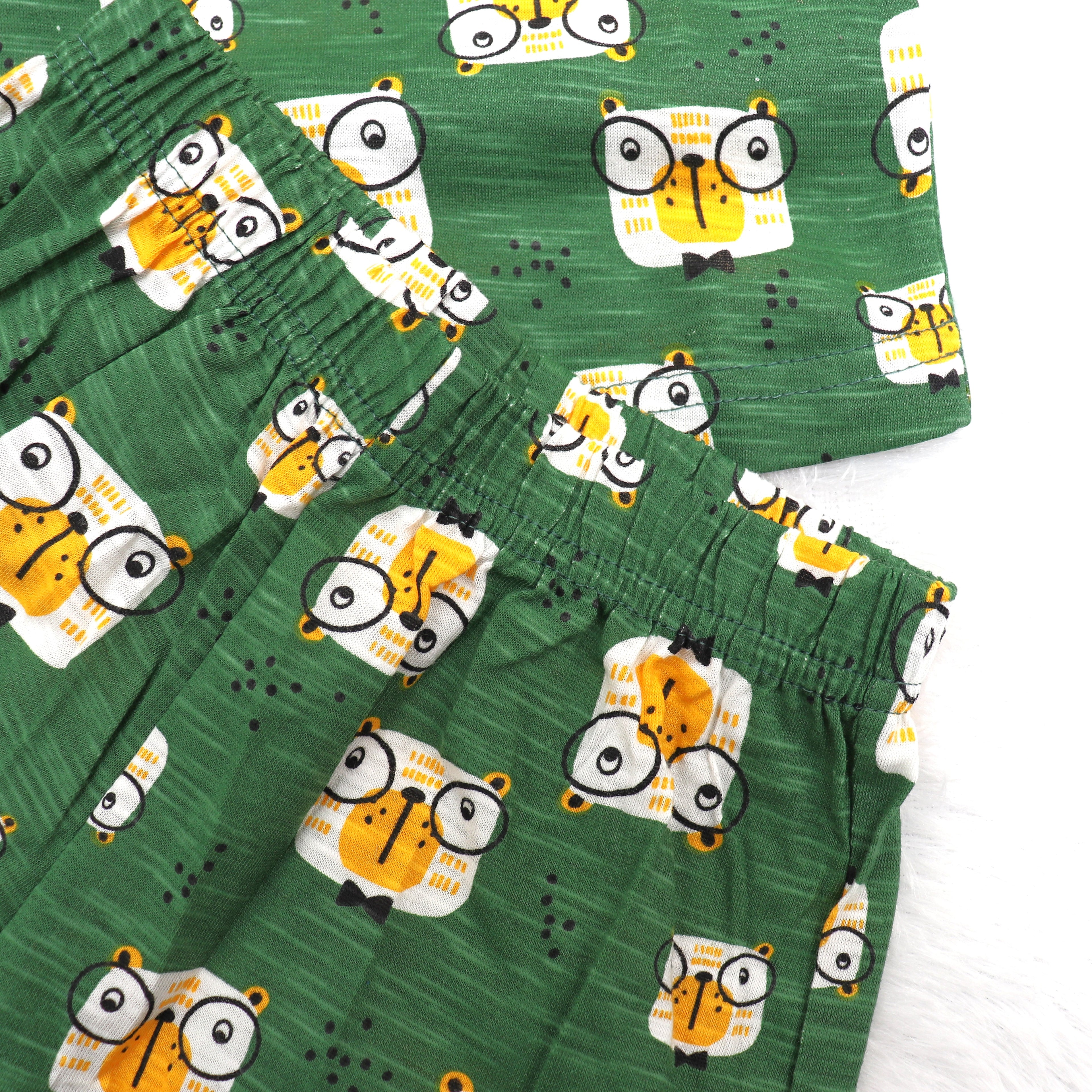 Green Eyes Half Sleeve - Shorts Co-Ords